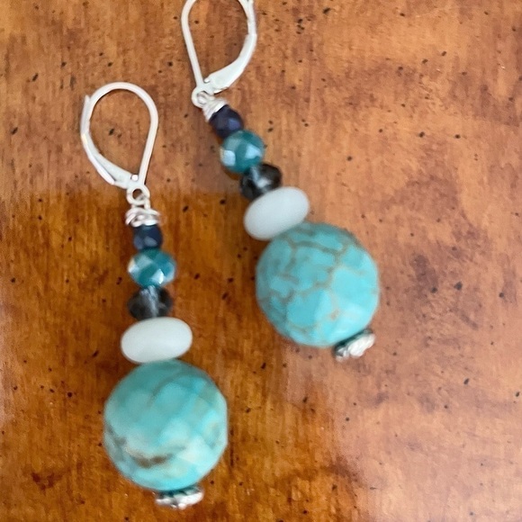 HOST PICK STERLING Silver earrings w graduated Howlite & blues Handcrafted - Picture 2 of 5